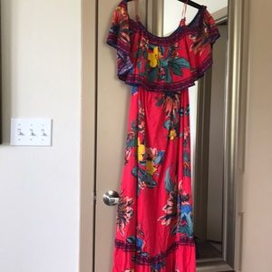 Tropical maxi